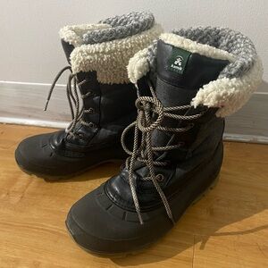 Kamik Black and Gray Winter Boots with Plush Lining